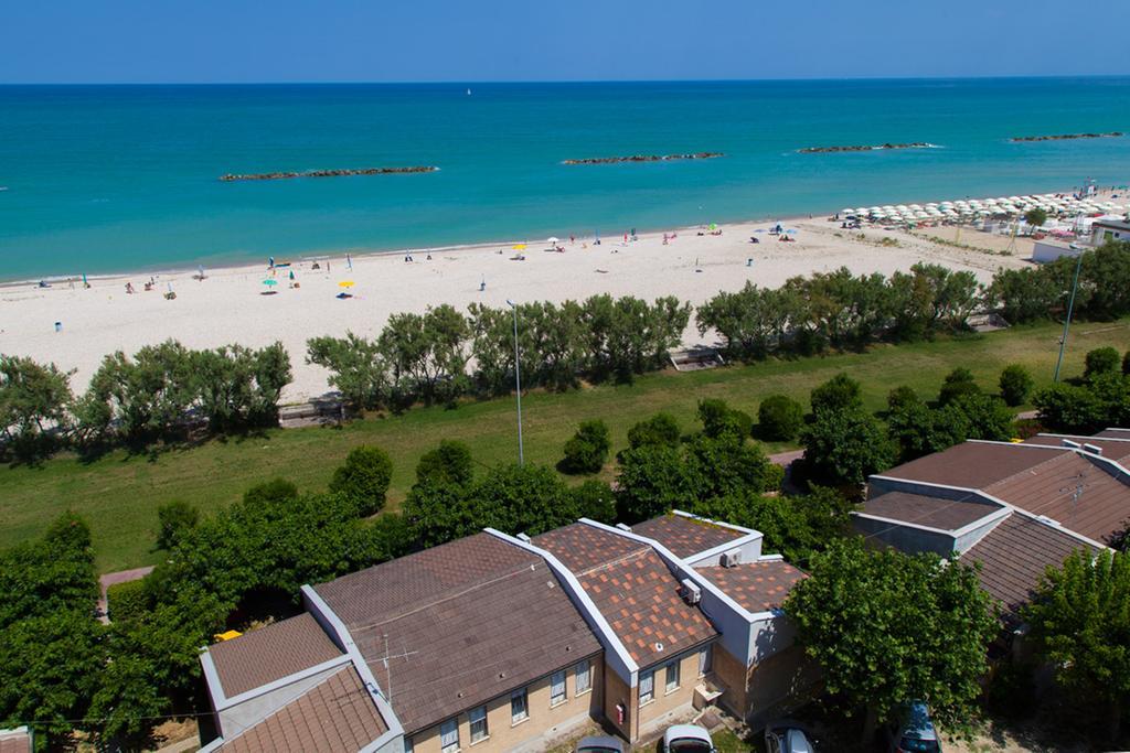 Residence Casabianca Porto San Giorgio Exteriör bild