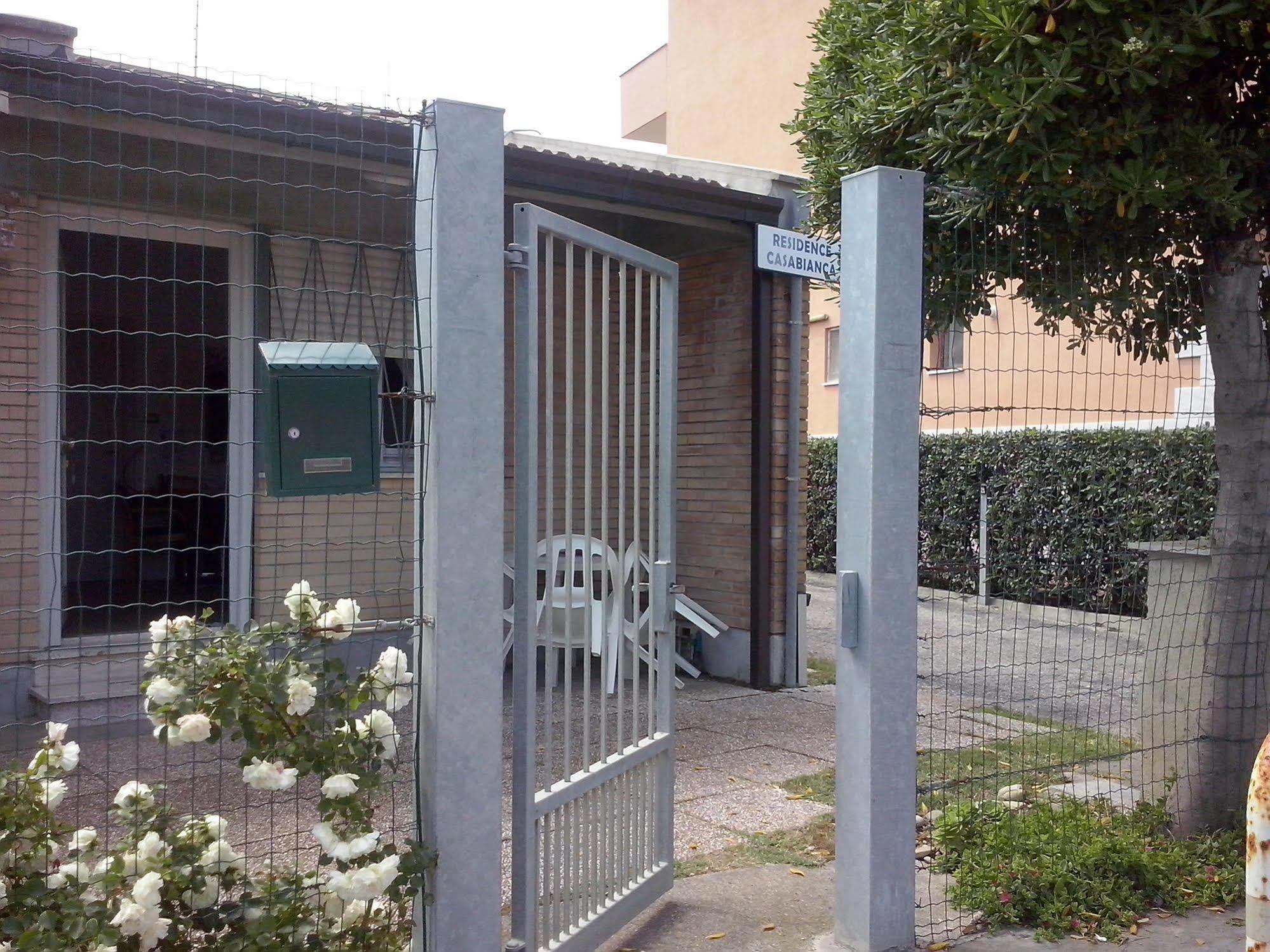 Residence Casabianca Porto San Giorgio Exteriör bild