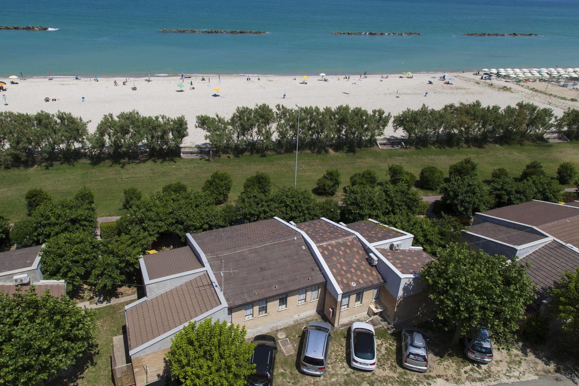 Residence Casabianca Porto San Giorgio Exteriör bild
